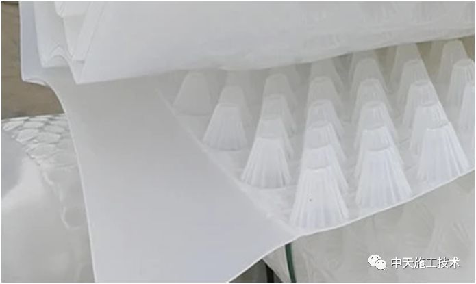 [新材料]凹凸型塑料防排水板_1